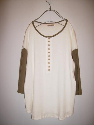 <back alley old boys> Henley neck Tee